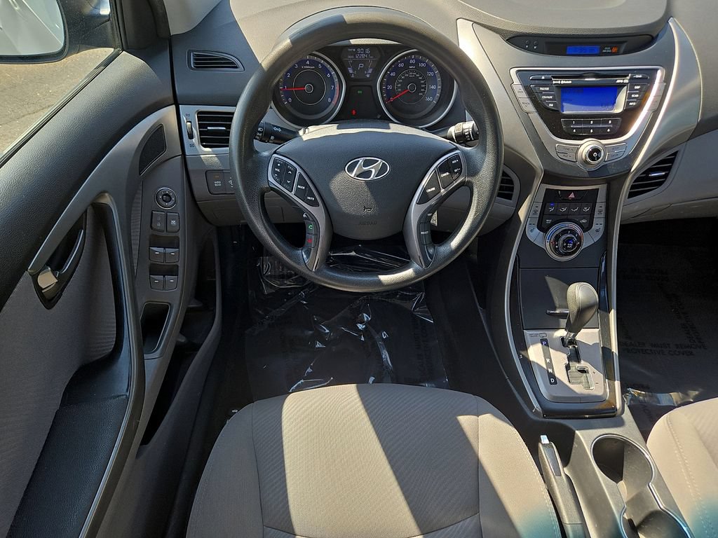 Used 2013 Hyundai Elantra GLS w/ Preferred Pkg FWD image 16