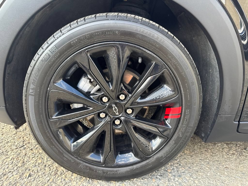 Used 2023 Chevrolet Bolt EUV Premier w/ Sun & Sound Package FWD image 43