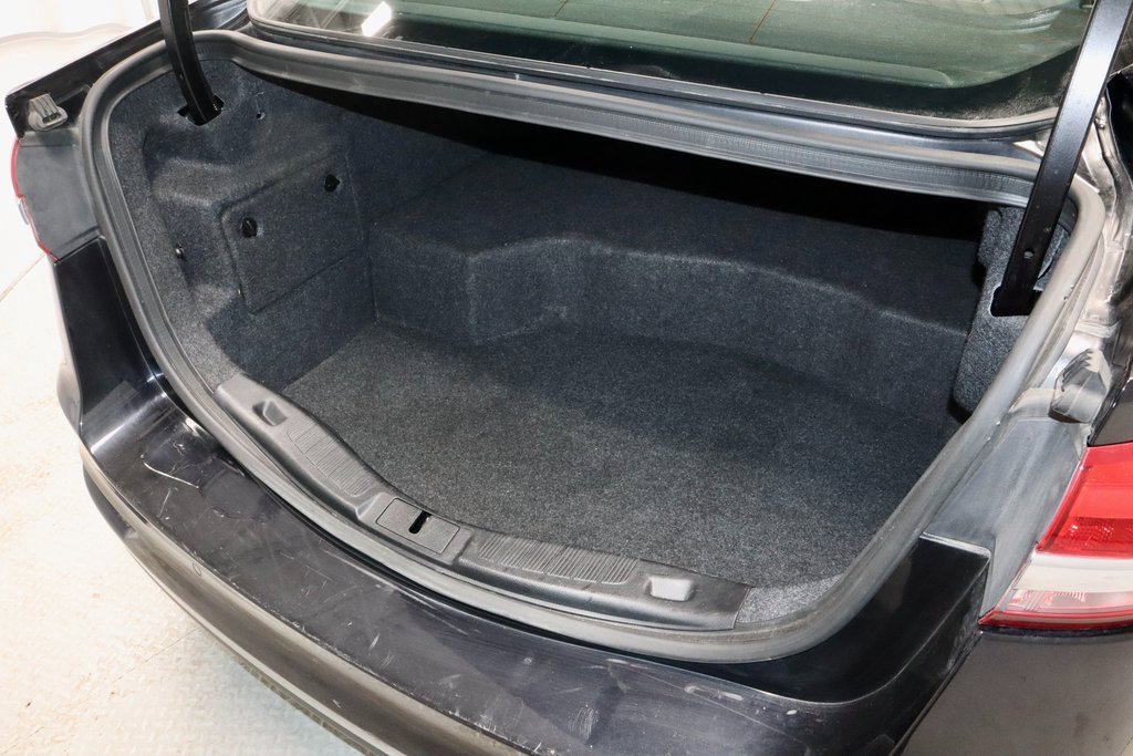 Certified 2019 Ford Fusion SE image 18