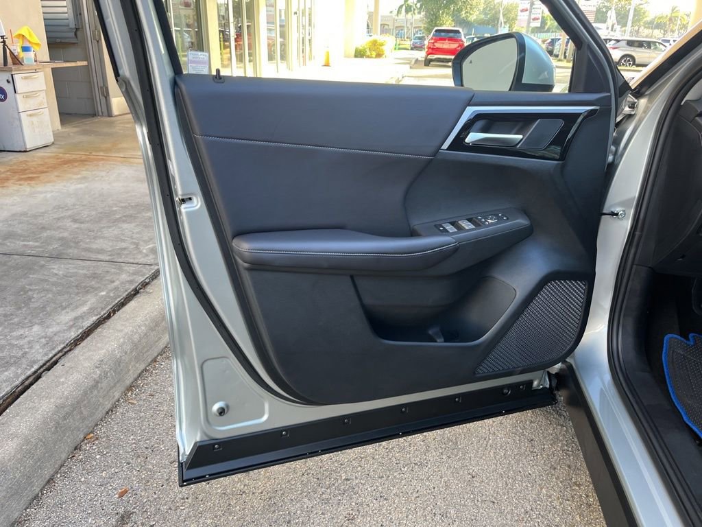 New 2025 Mitsubishi Outlander SE image 31