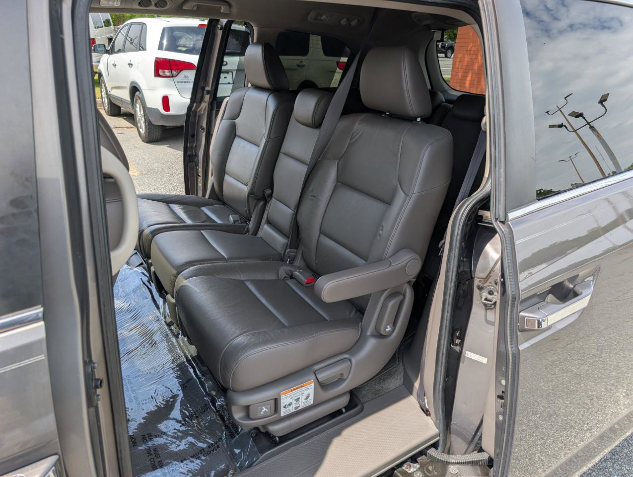 Used 2011 Honda Odyssey EX-L image 34