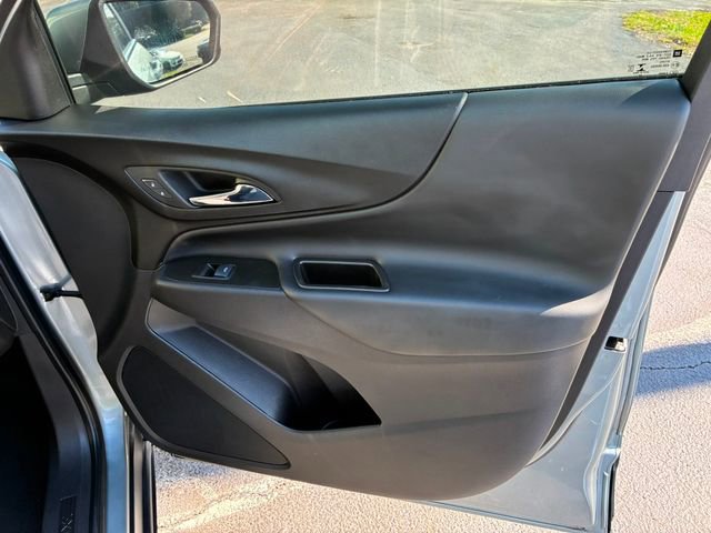 Used 2023 Chevrolet Equinox LT AWD/4WD image 19