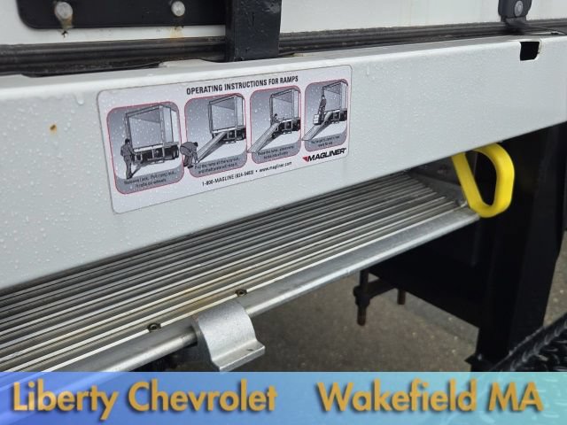 Used 2024 Chevrolet Express 4500 w/ Power Convenience Package RWD image 7