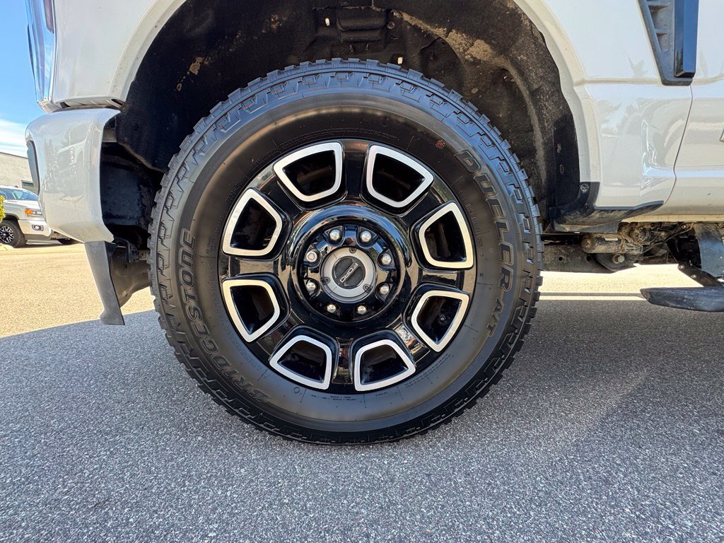 Used 2026 Ford F250 Platinum AWD/4WD image 17