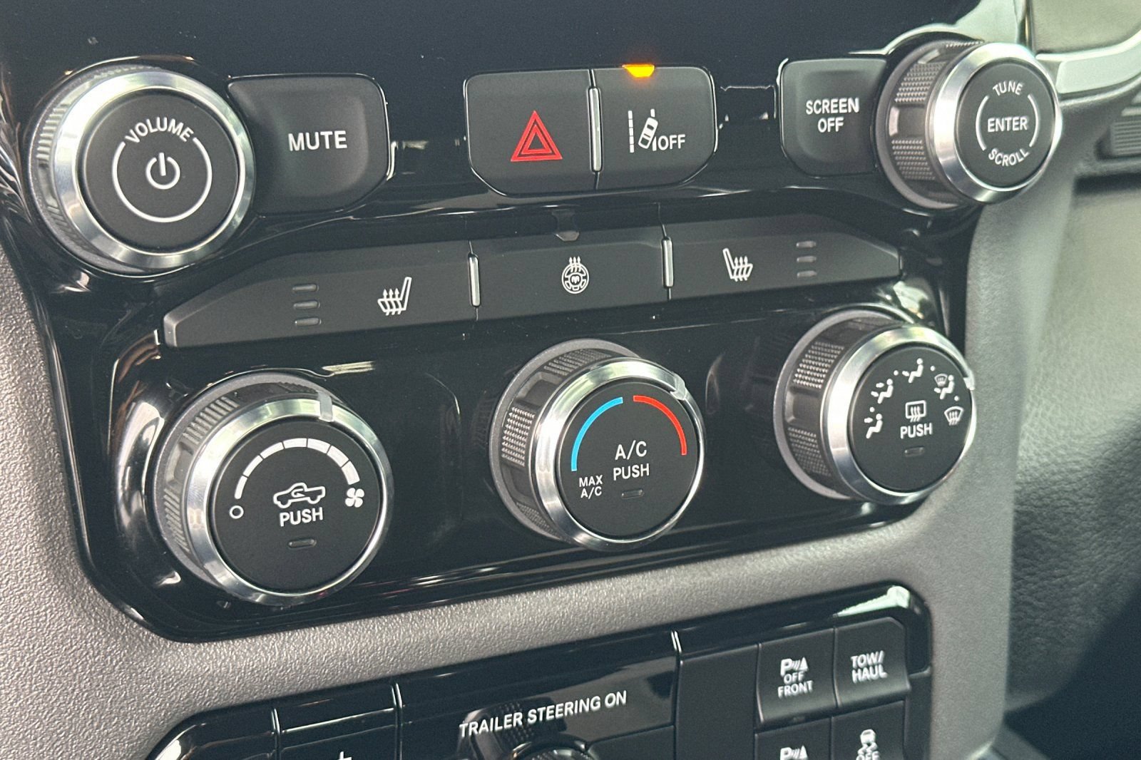 Used 2025 RAM 1500 Big Horn AWD/4WD image 19