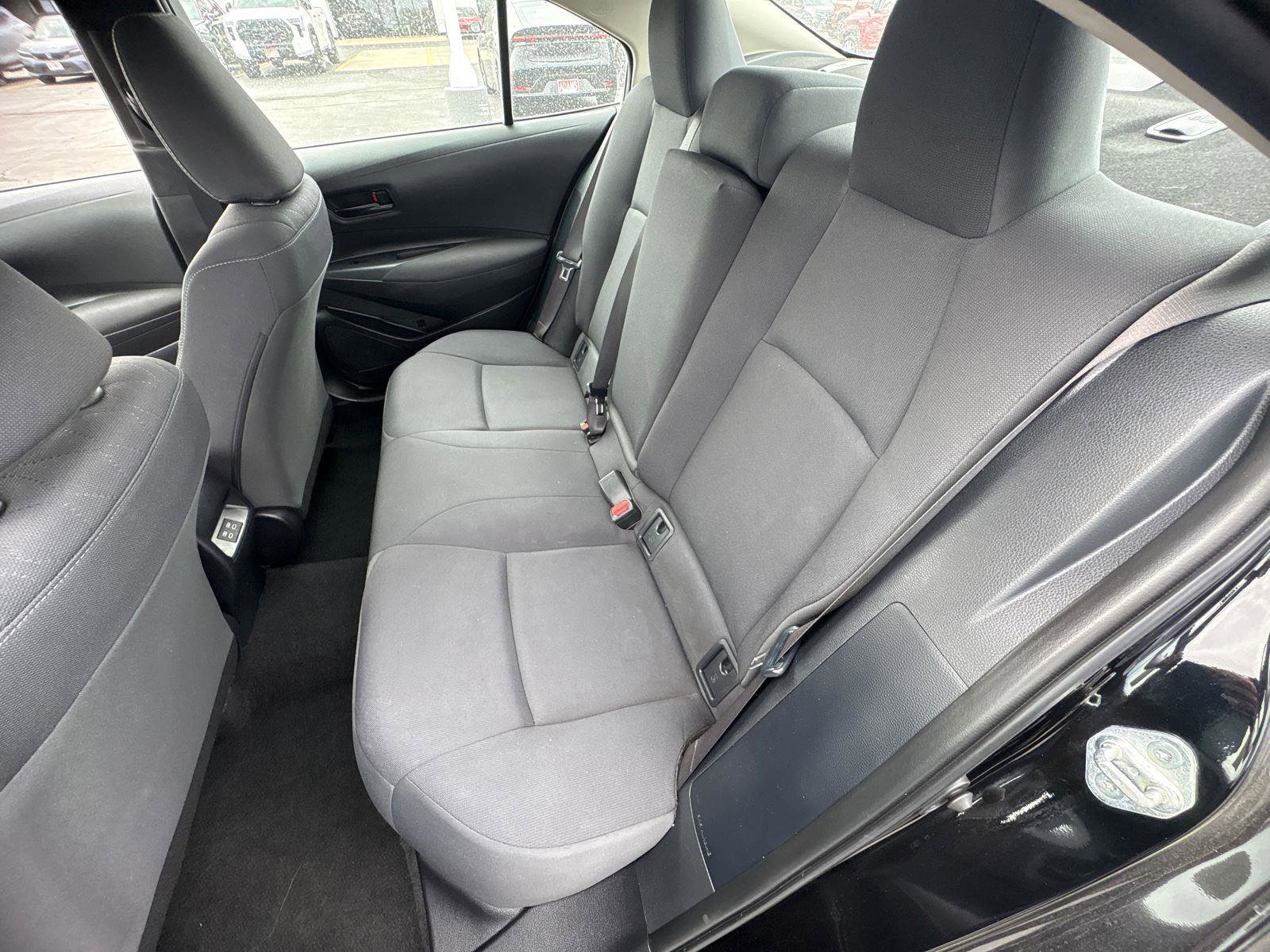 Used 2023 Toyota Corolla LE FWD image 11