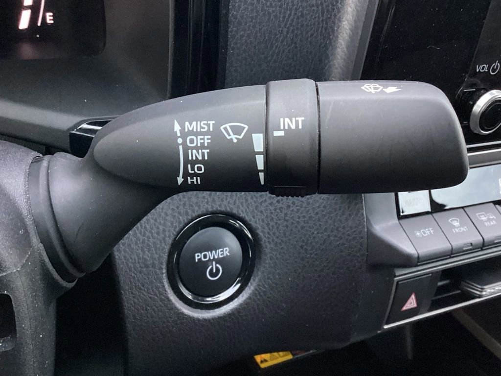 Used 2025 Toyota Camry LE image 25