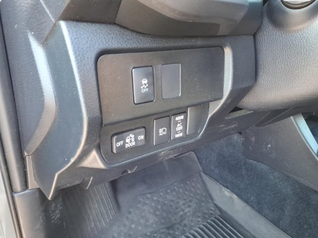 Used 2022 Toyota Tacoma TRD Off-Road w/ Technology Package AWD/4WD image 24