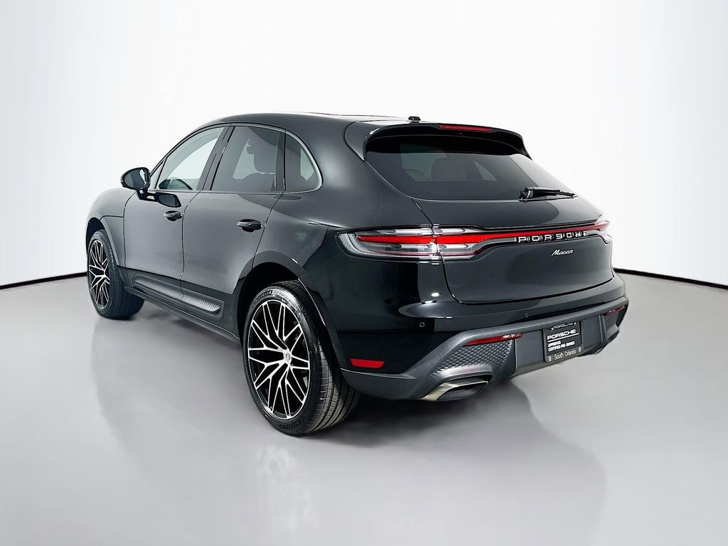 Certified 2026 Porsche Macan image 3