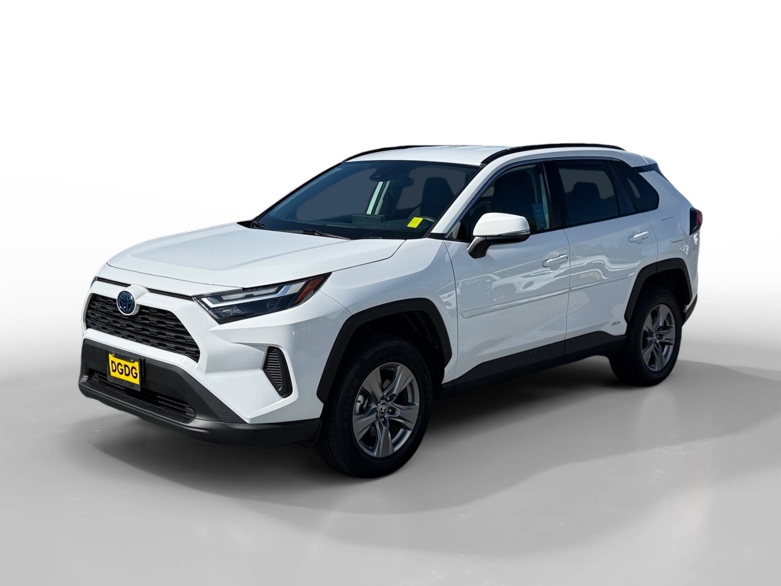 Used 2024 Toyota RAV4 LE AWD/4WD image 1