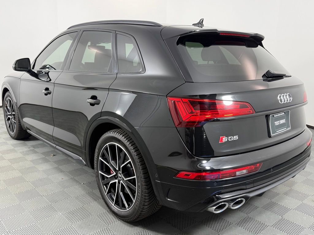 Used 2021 Audi SQ5 Prestige w/ Prestige Package image 3