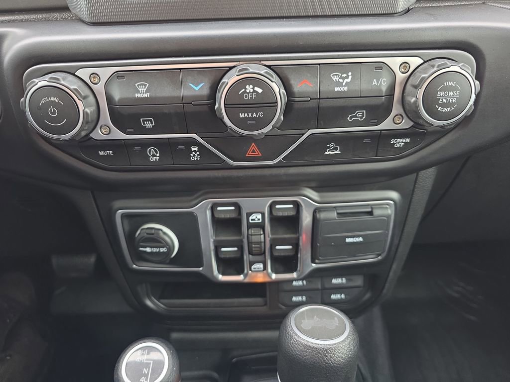 Used 2023 Jeep Wrangler Unlimited Sport AWD/4WD image 22