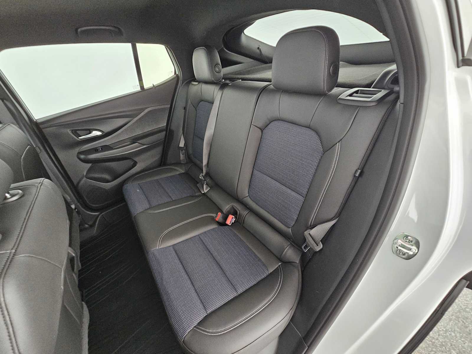New 2026 Buick Envista Preferred w/ Convenience I Package FWD image 17