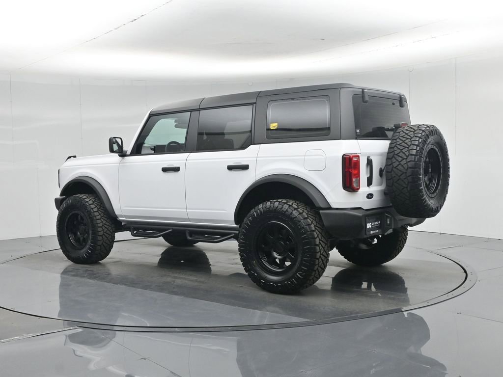 New 2025 Ford Bronco Base image 6
