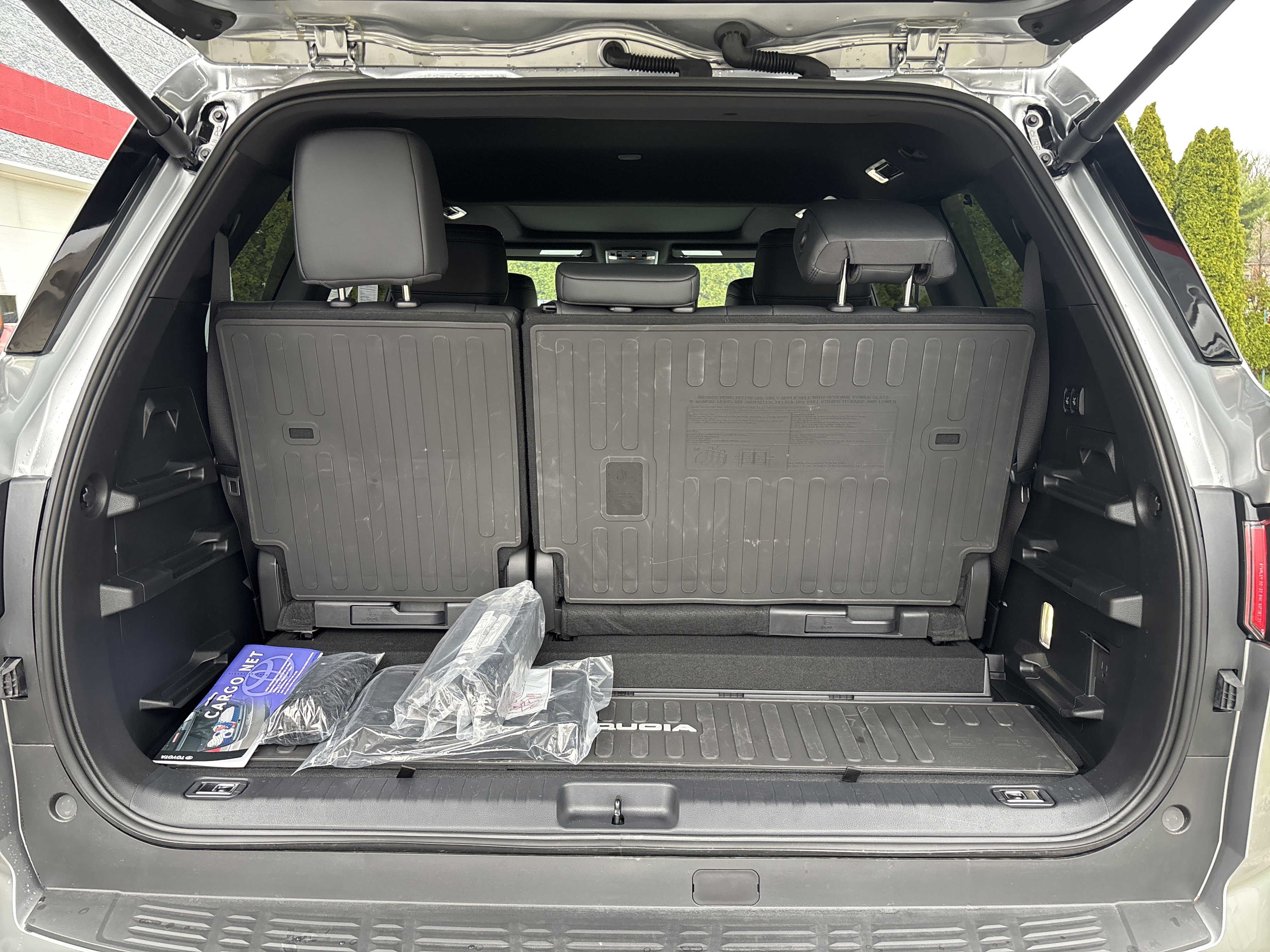 Used 2025 Toyota Sequoia Limited w/ TRD Off-Road Package image 6