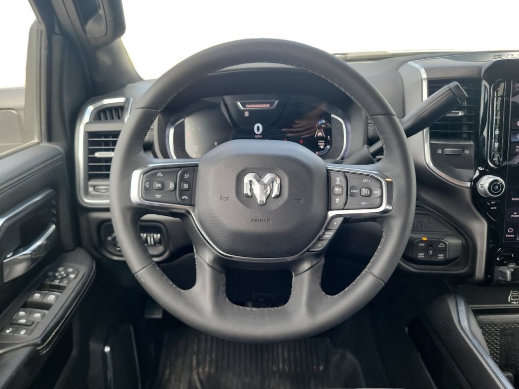Used 2025 RAM 2500 Laramie AWD/4WD image 13