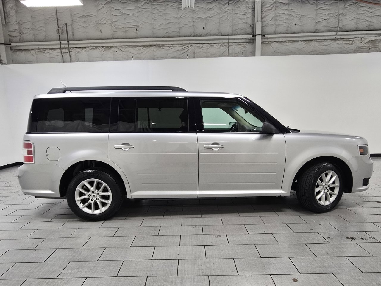 Used 2019 Ford Flex SE image 14