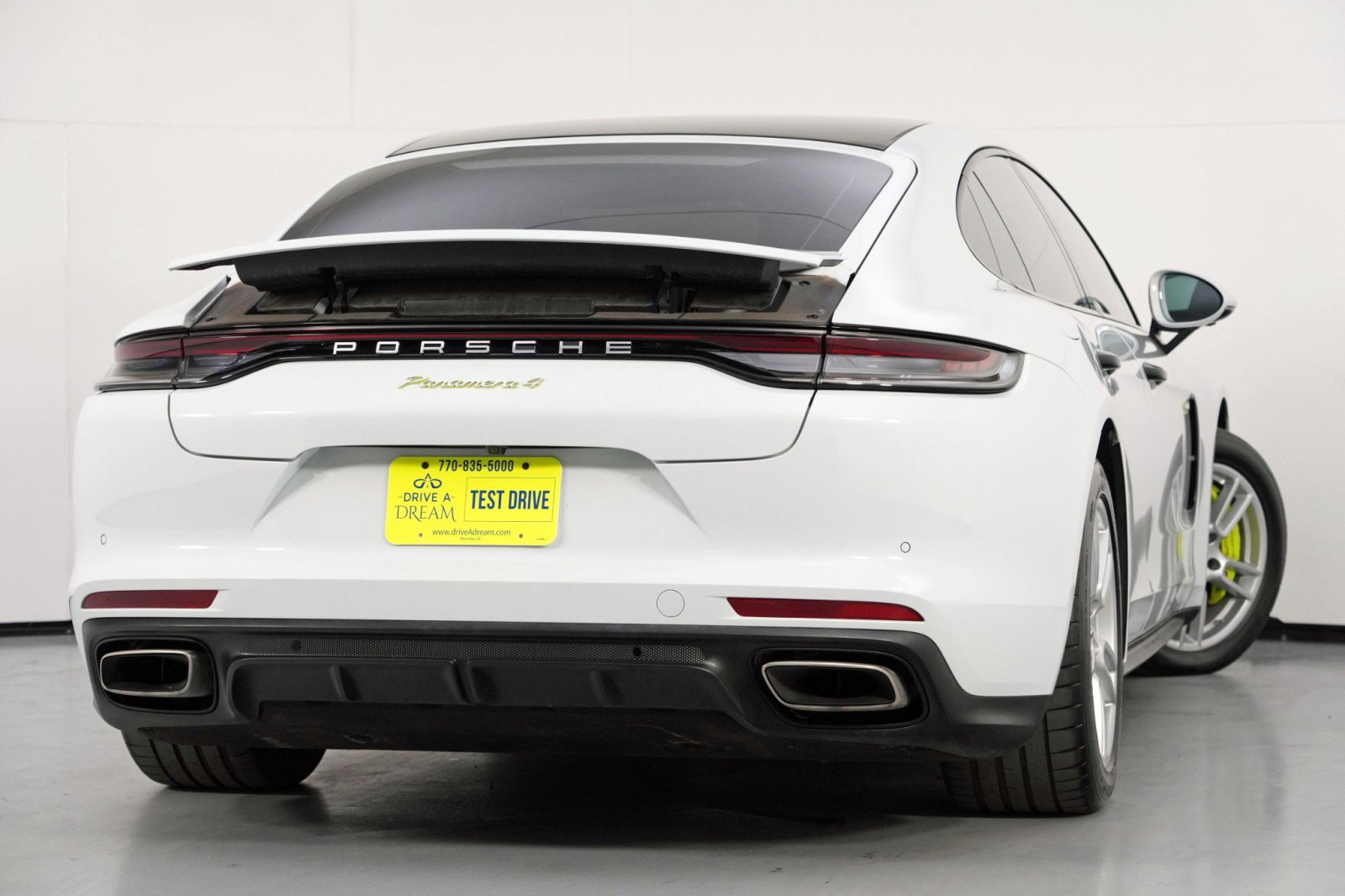 Used 2023 Porsche Panamera 4 image 5