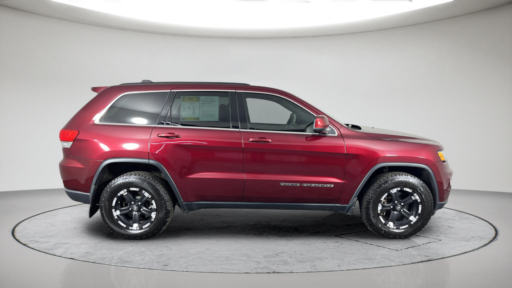 Used 2017 Jeep Grand Cherokee Laredo AWD/4WD image 6