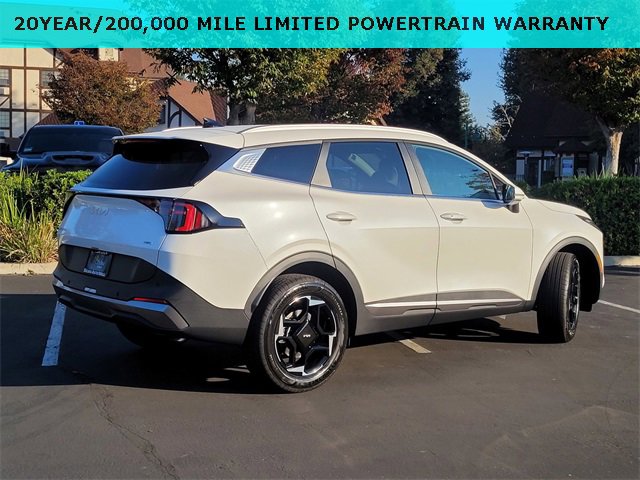 New 2026 Kia Sportage EX image 4