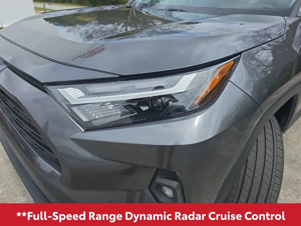 Used 2023 Toyota RAV4 XLE Premium image 12