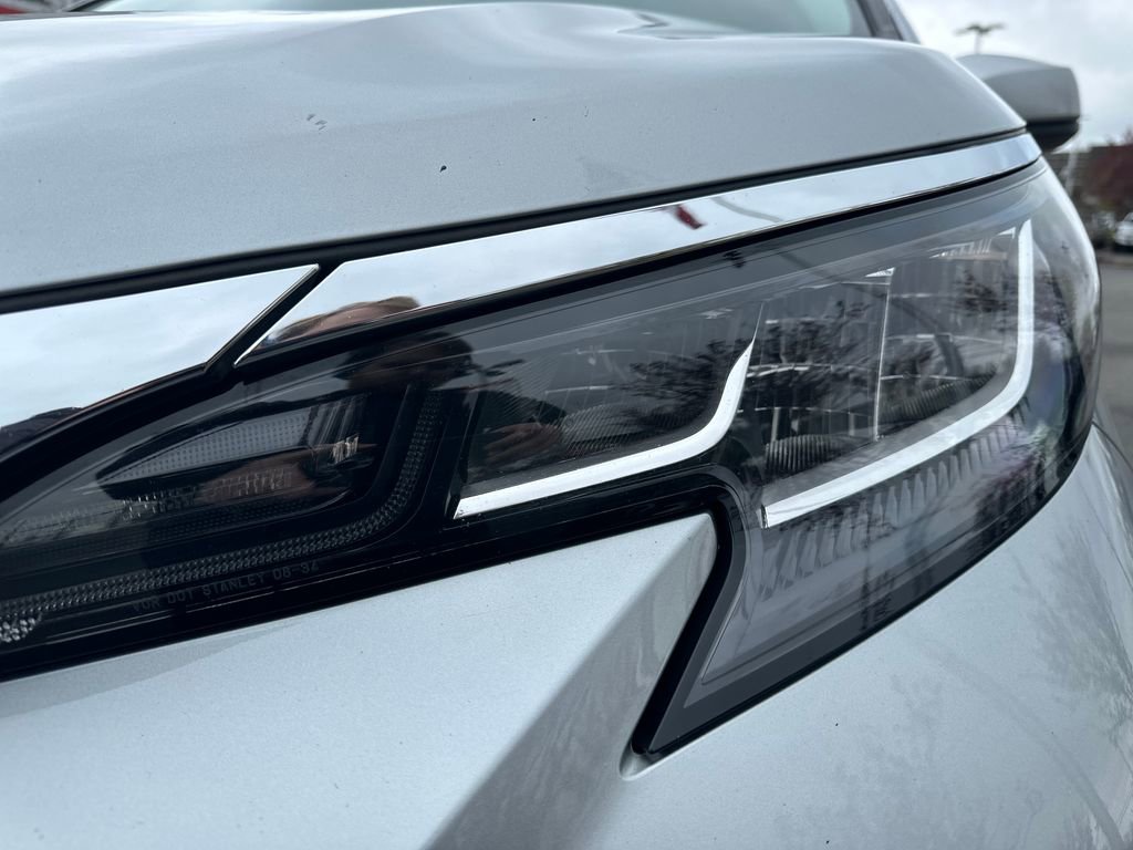 Certified 2021 Toyota Sienna XLE image 9