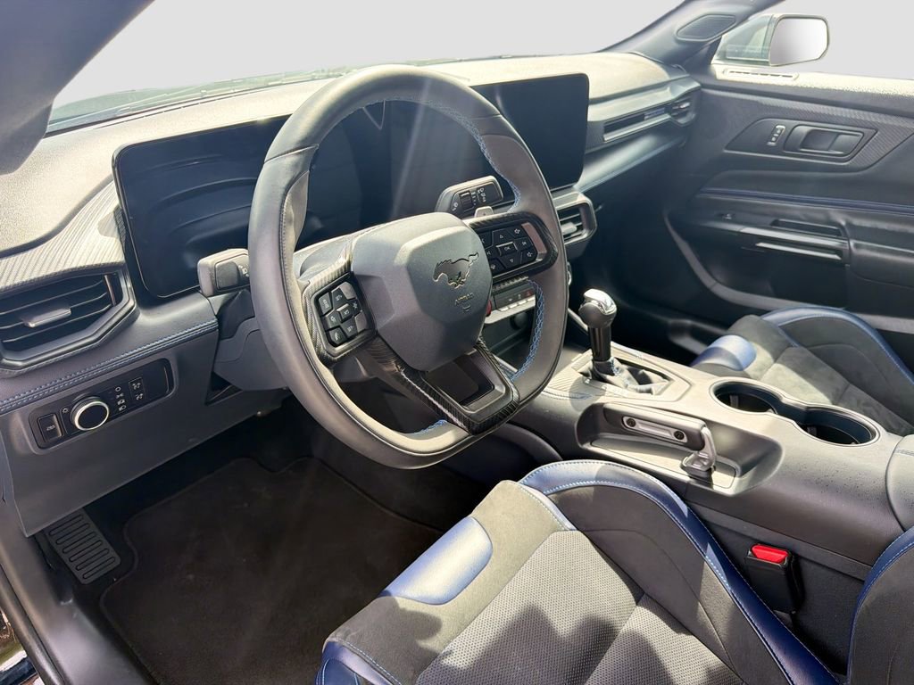 Used 2025 Ford Mustang Dark Horse RWD image 9