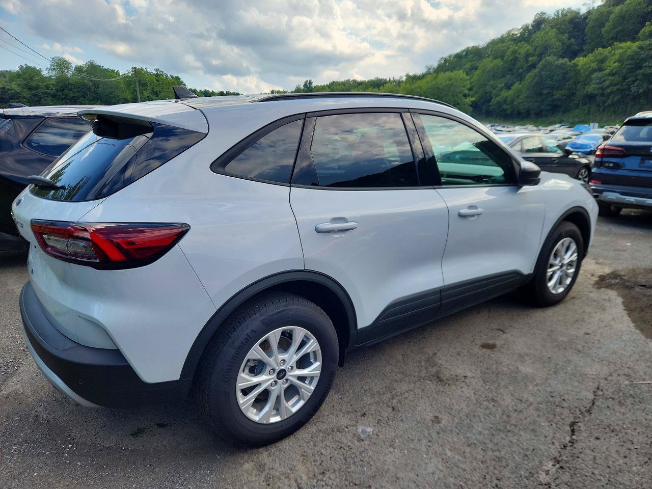 Used 2025 Ford Escape Active w/ Tech Pack #1 FWD image 4