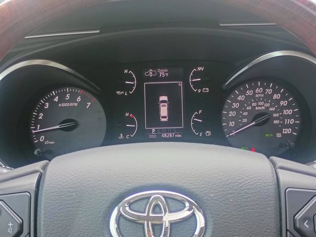 Used 2018 Toyota Sequoia Platinum AWD/4WD image 32