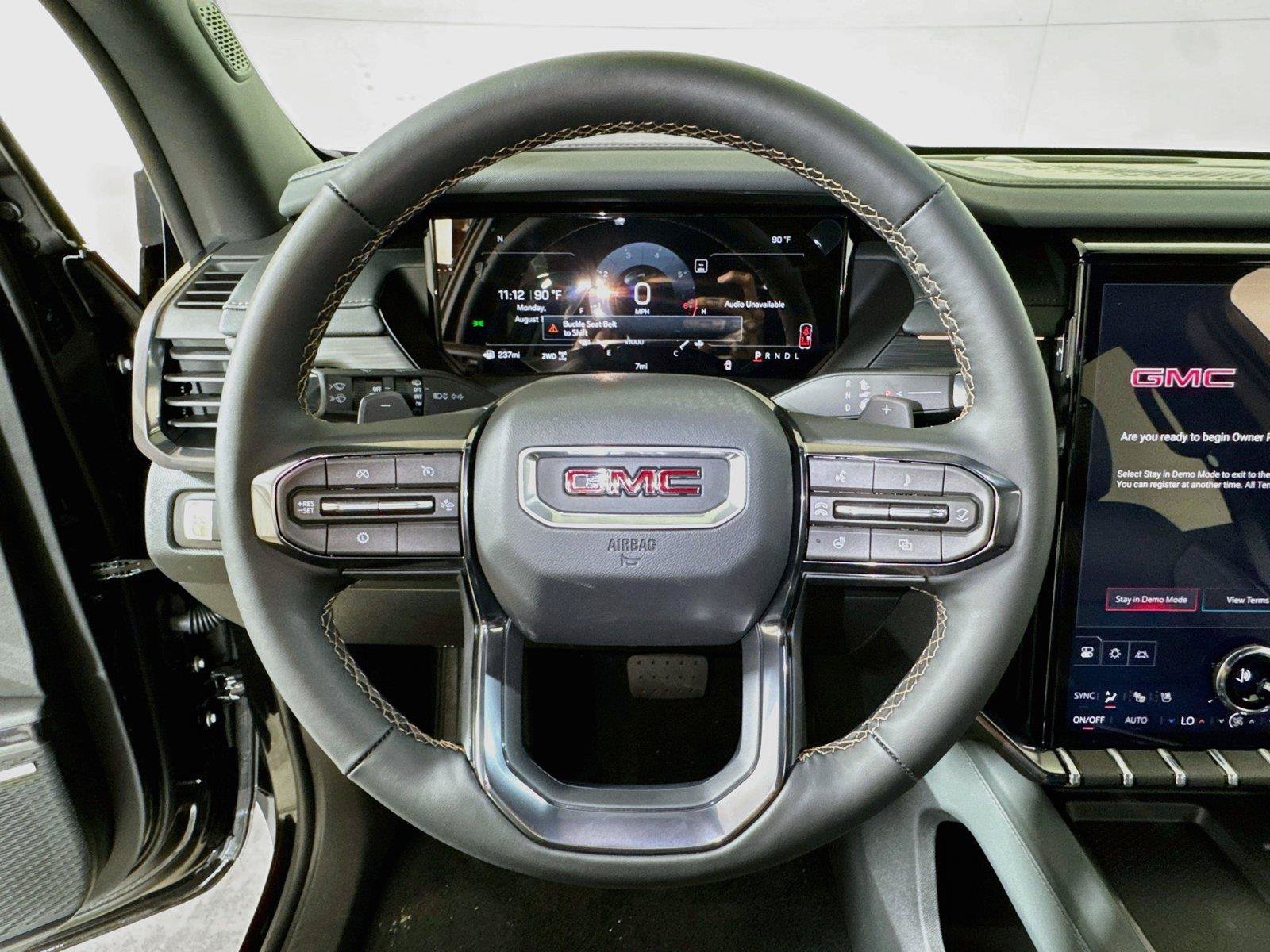 New 2026 GMC Acadia AT4 w/ Luxury Package AWD/4WD image 6