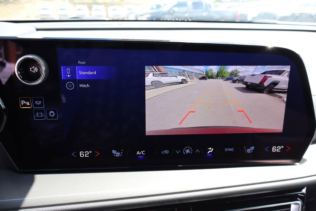 New 2025 Chevrolet Traverse LT w/ Sun and Wheel Package image 19