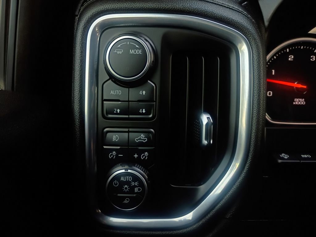 Used 2021 Chevrolet Silverado 2500 LTZ w/ LTZ Premium Package image 12