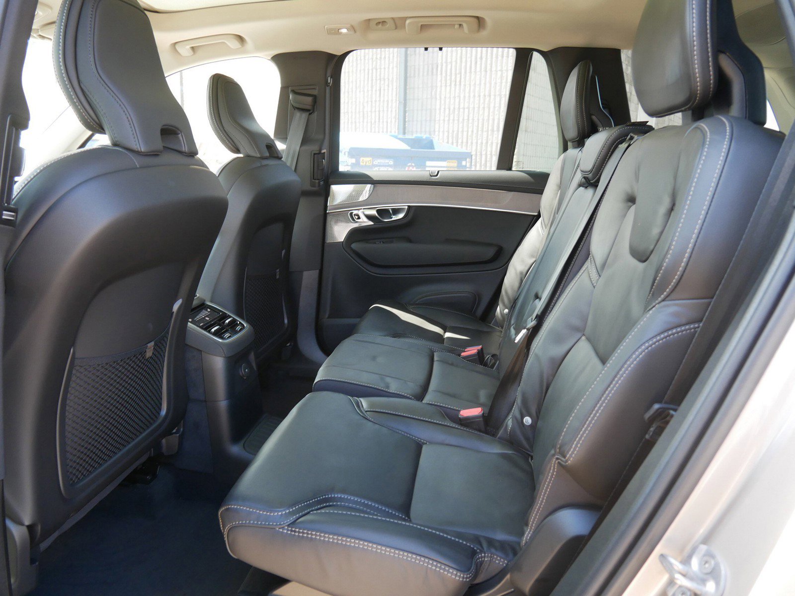 New 2026 Volvo XC90 T8 Ultra image 6