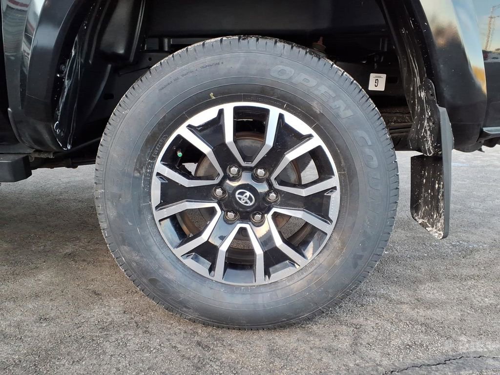 Certified 2021 Toyota Tacoma TRD Sport w/ Technology Package image 11