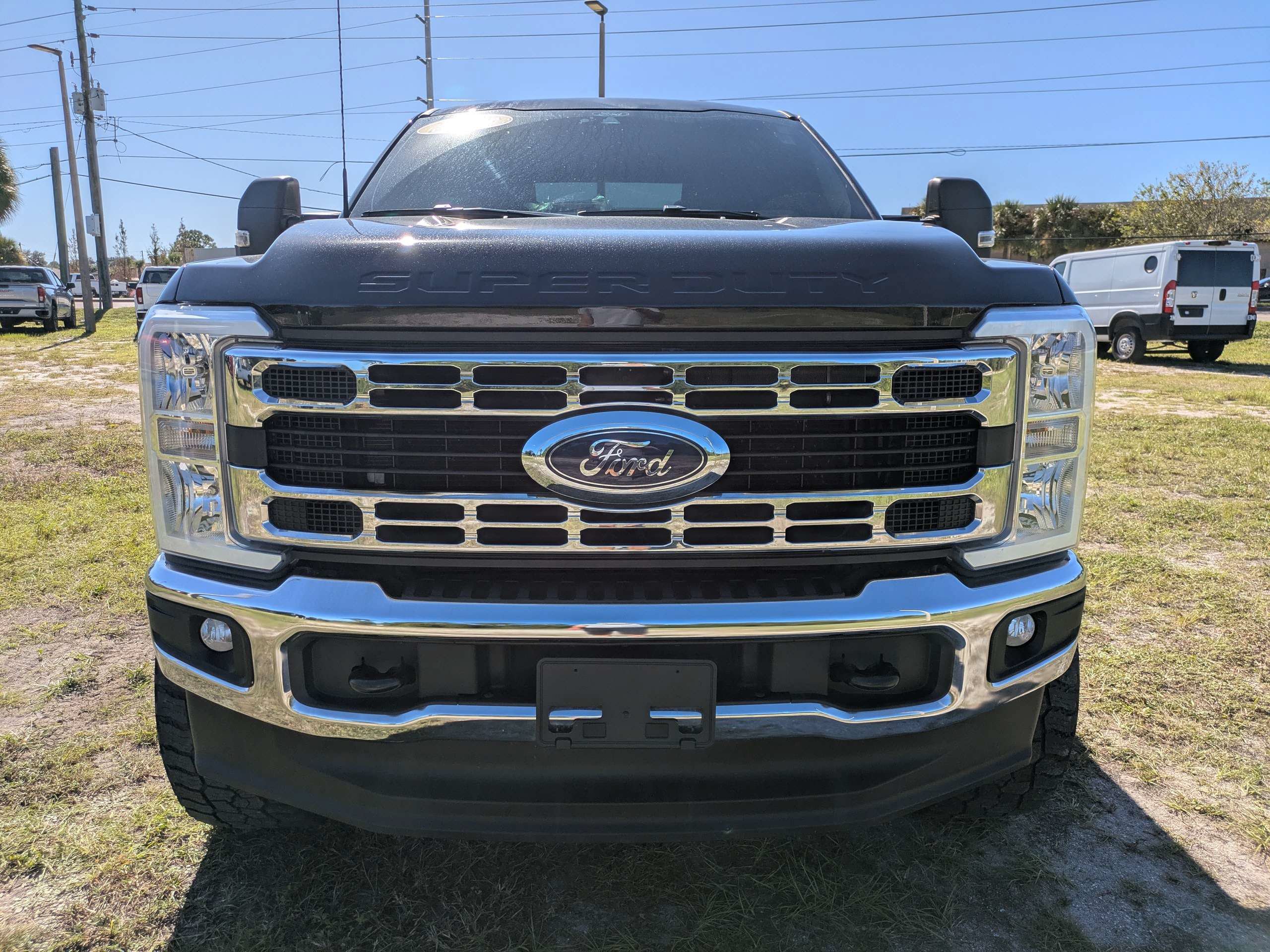 Used 2025 Ford F250 XLT w/ FX4 Off-Road Package AWD/4WD image 10
