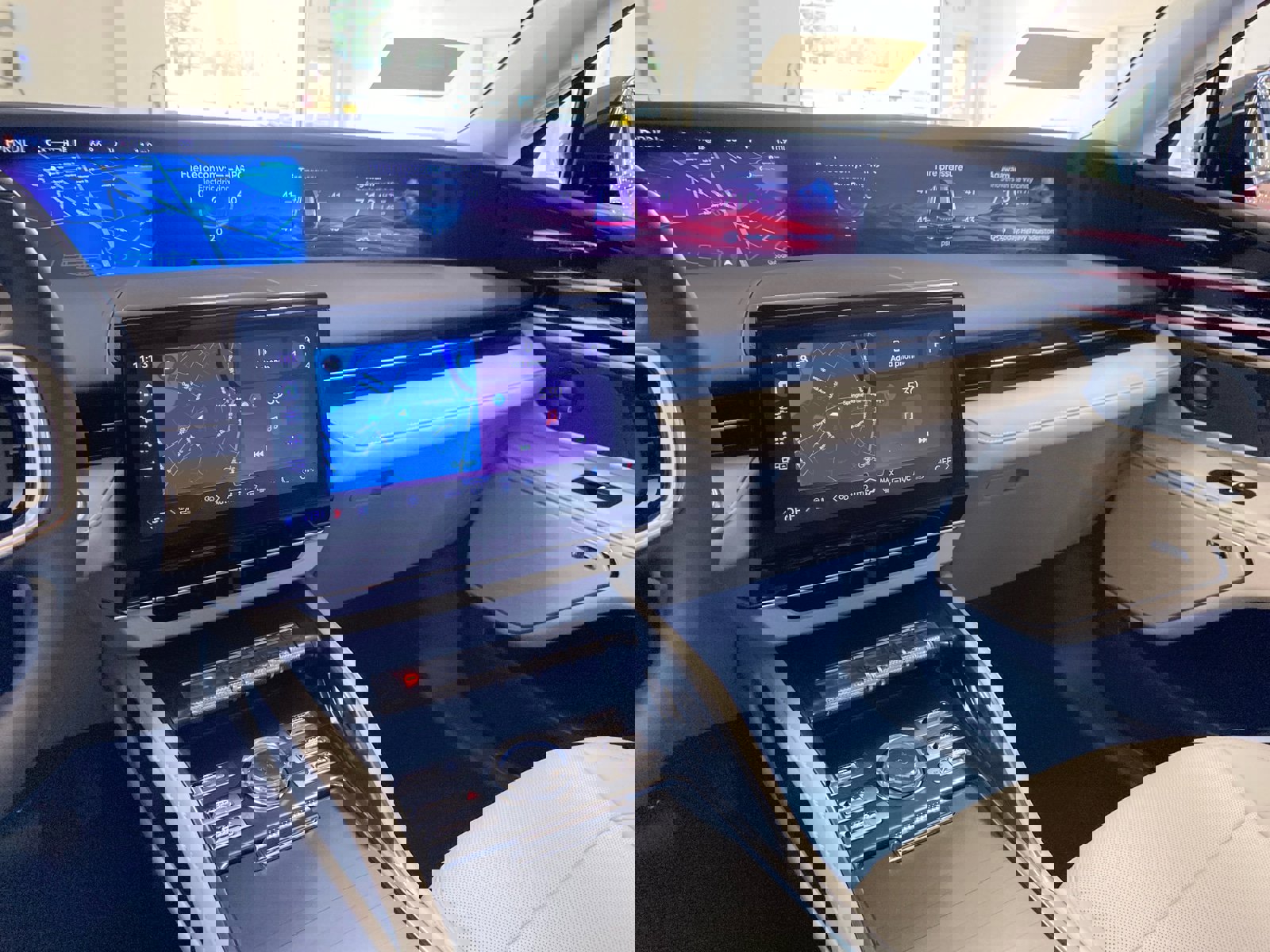 New 2026 Lincoln Nautilus Premier w/ Equipment Group 102A AWD/4WD image 19