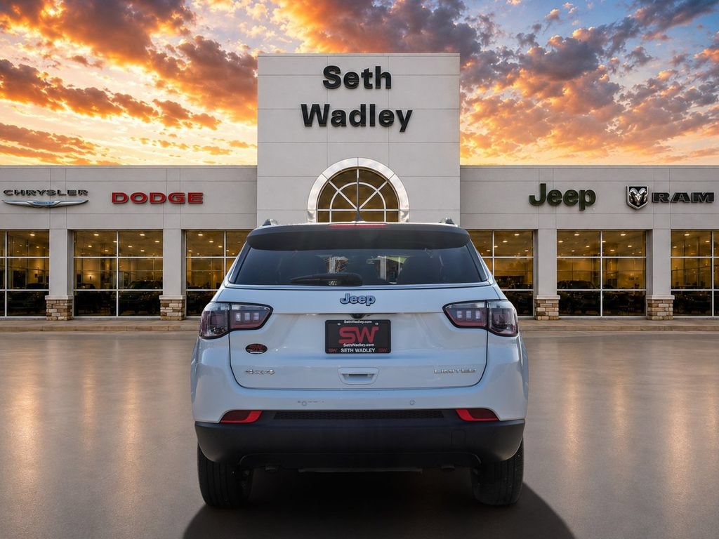 Used 2025 Jeep Compass Limited AWD/4WD image 6
