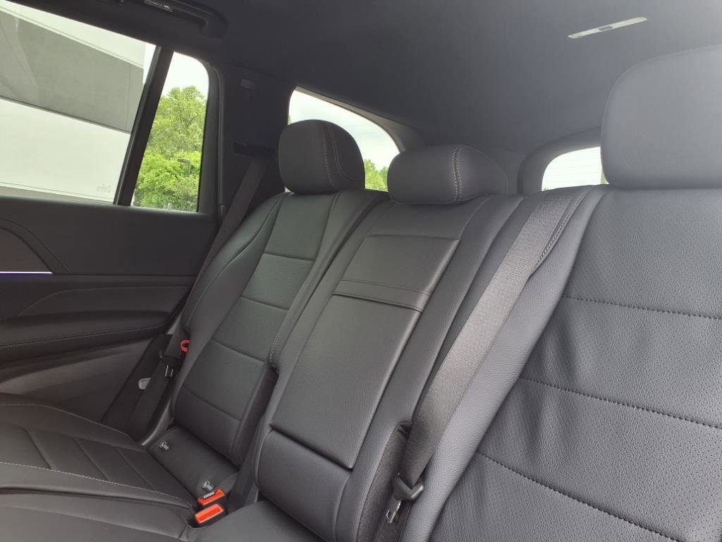 Used 2025 Mercedes-Benz GLS 450 4MATIC image 20
