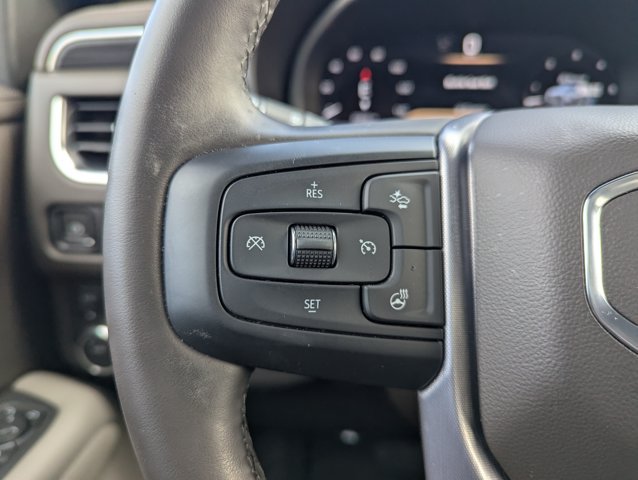 Used 2023 GMC Yukon SLT w/ SLT Premium Package AWD/4WD image 13