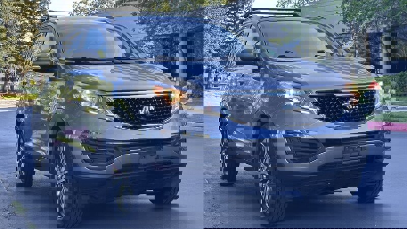 Used 2016 Kia Sportage EX image 3