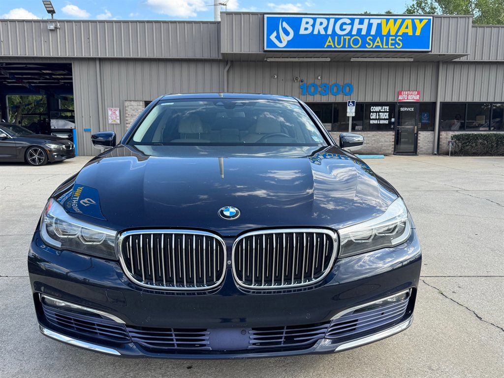 Used 2016 BMW 740i RWD image 4