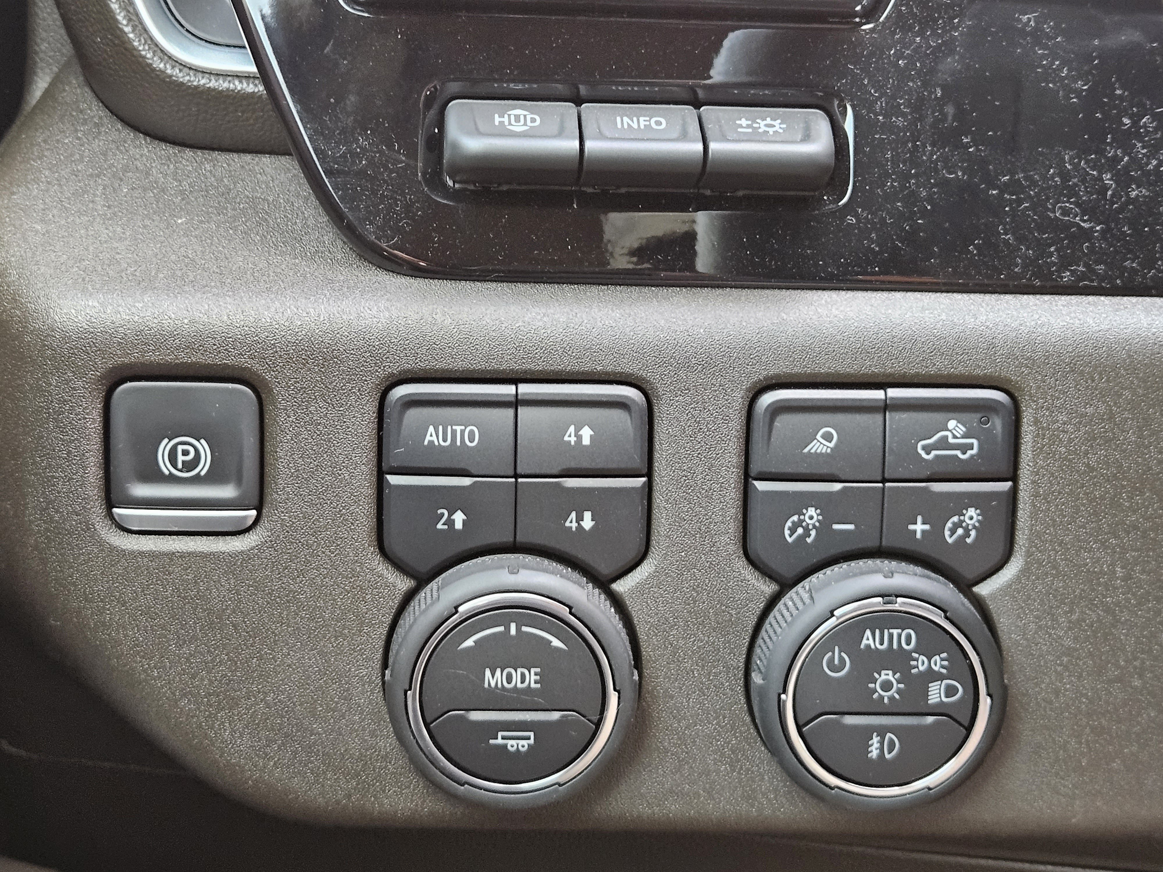 Used 2025 Chevrolet Silverado 1500 LTZ w/ LTZ Premium Texas Edition AWD/4WD image 24