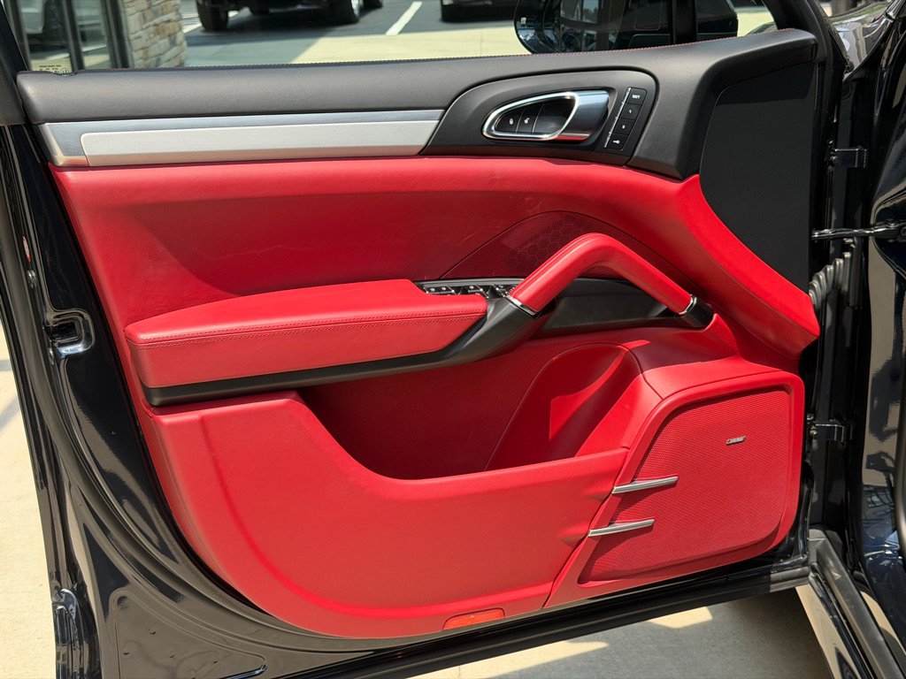 Used 2016 Porsche Cayenne GTS AWD/4WD image 20