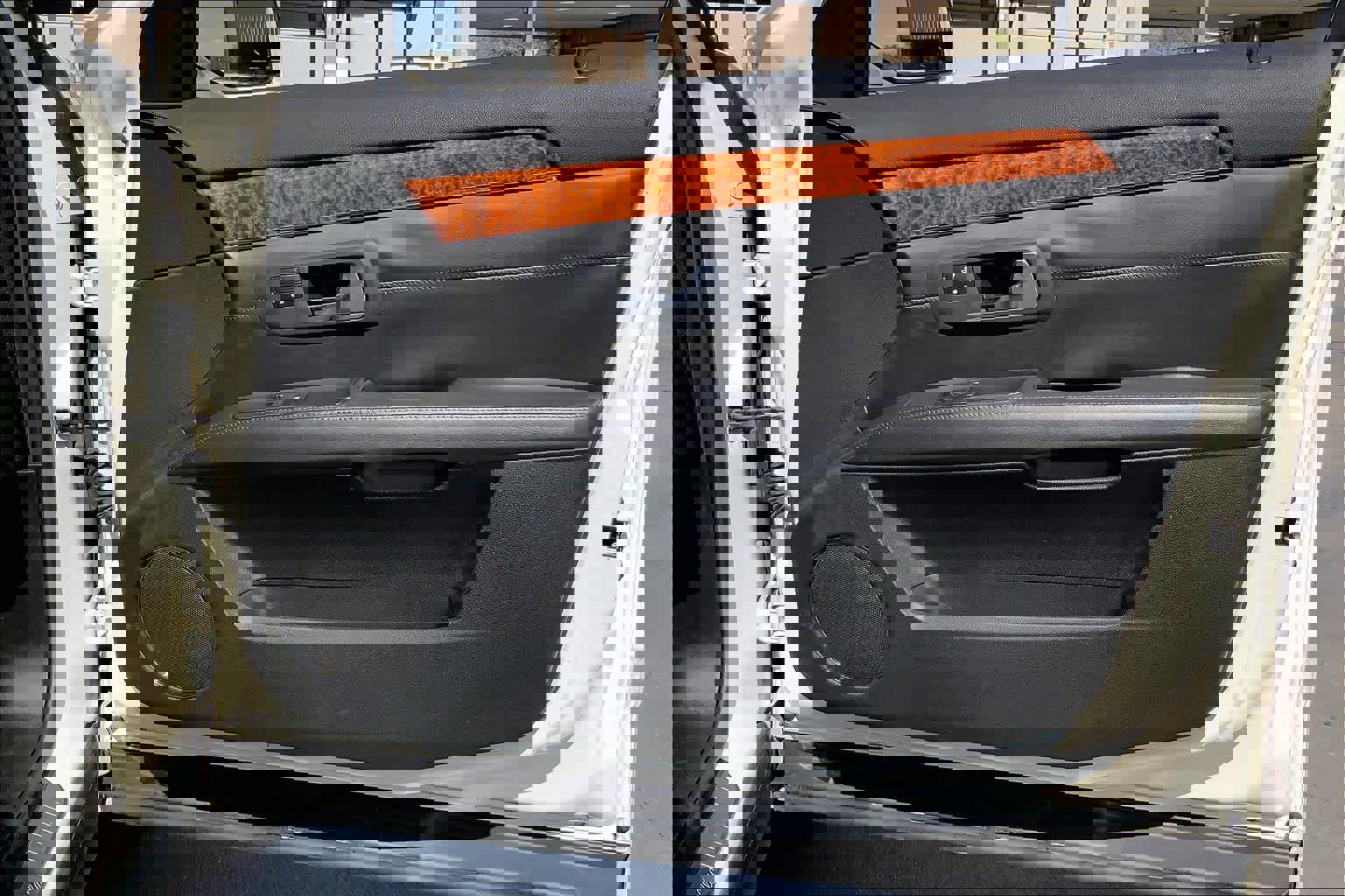 Used 2008 Cadillac SRX AWD w/ Theater Package image 20