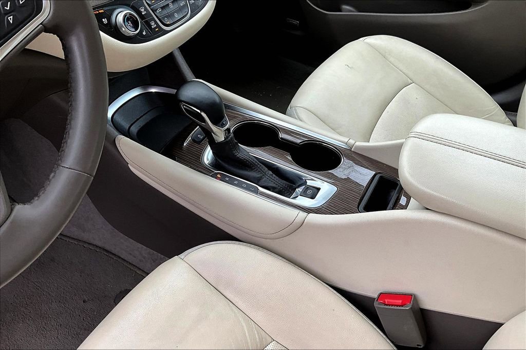 Used 2024 Chevrolet Malibu LT image 17