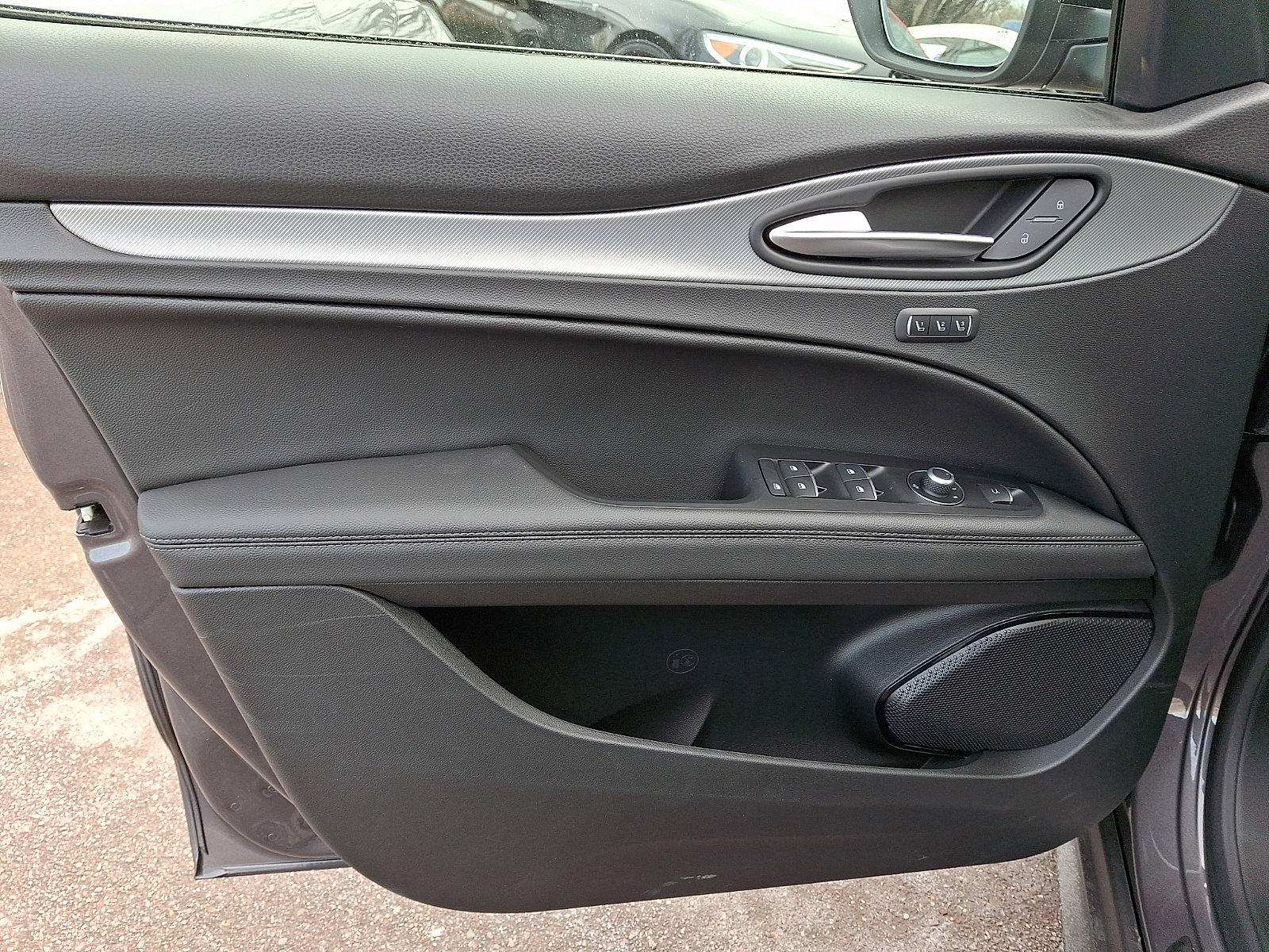 New 2026 Alfa Romeo Stelvio Sprint image 8