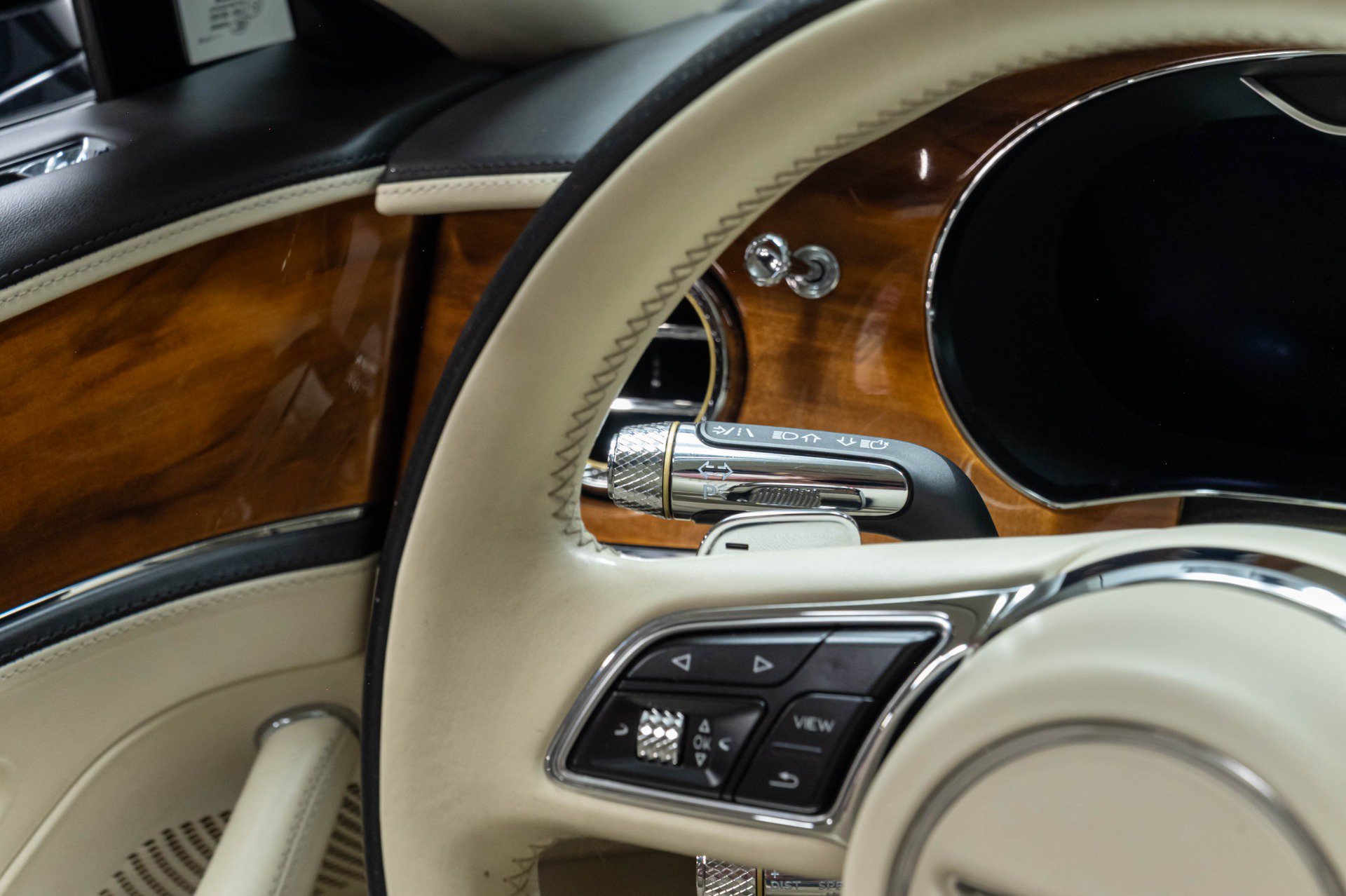 Used 2021 Bentley Flying Spur W12 AWD/4WD image 34