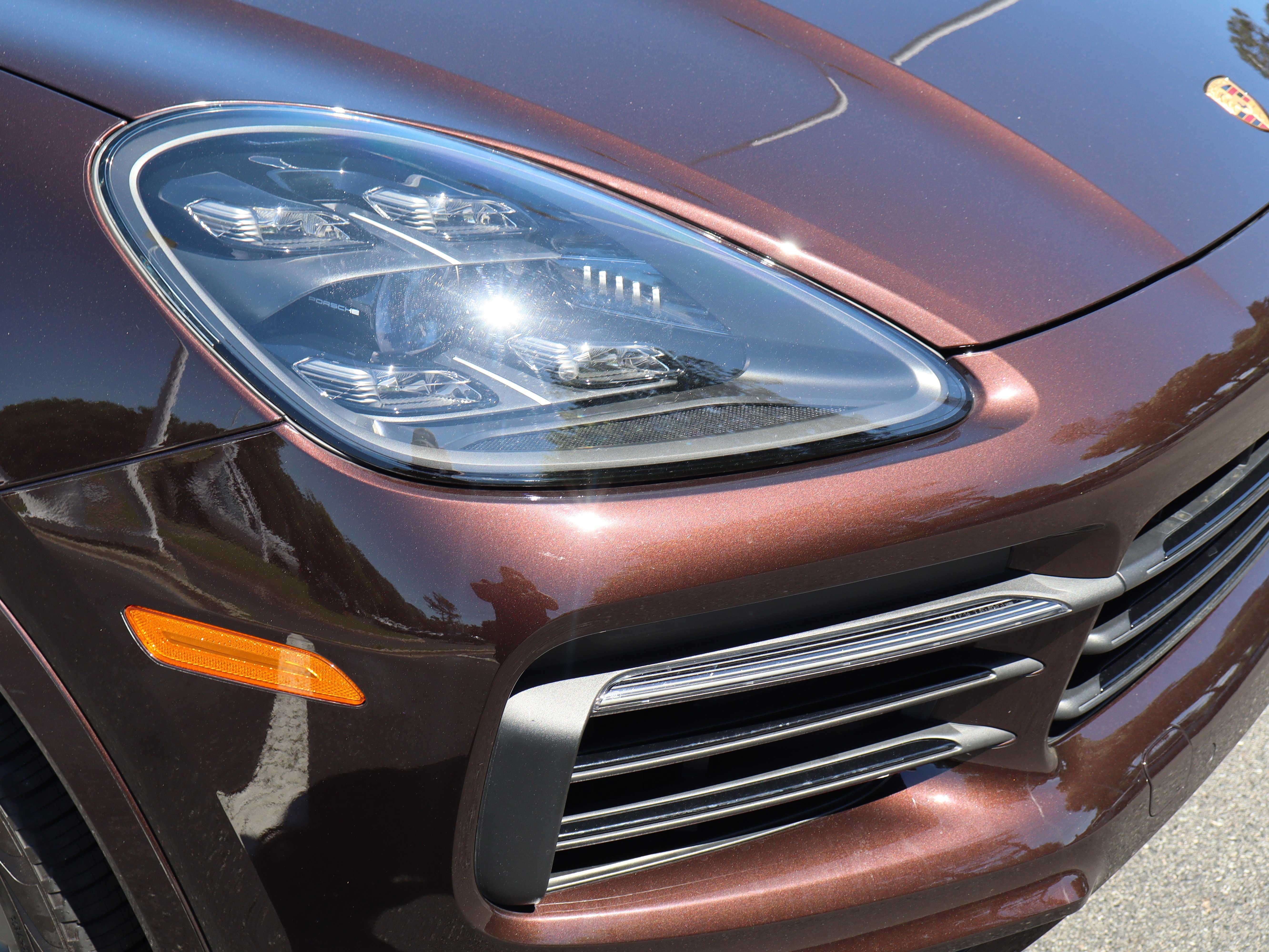Used 2022 Porsche Cayenne AWD/4WD image 24