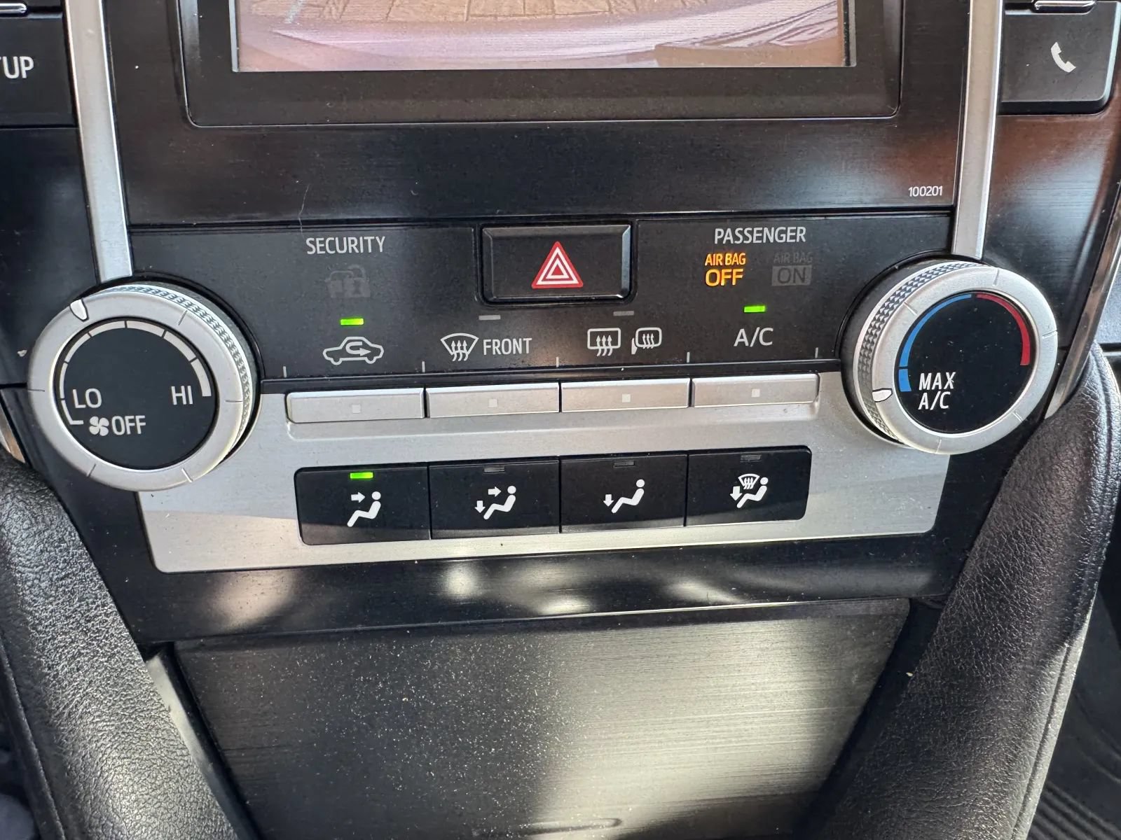 Used 2014 Toyota Camry SE FWD image 20