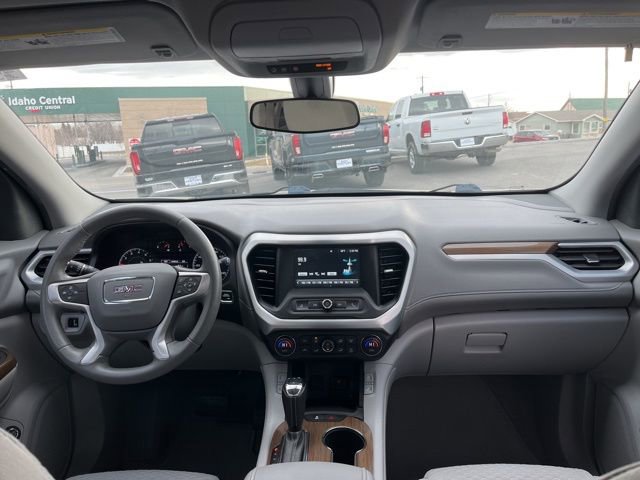 Used 2018 GMC Acadia SLE image 40